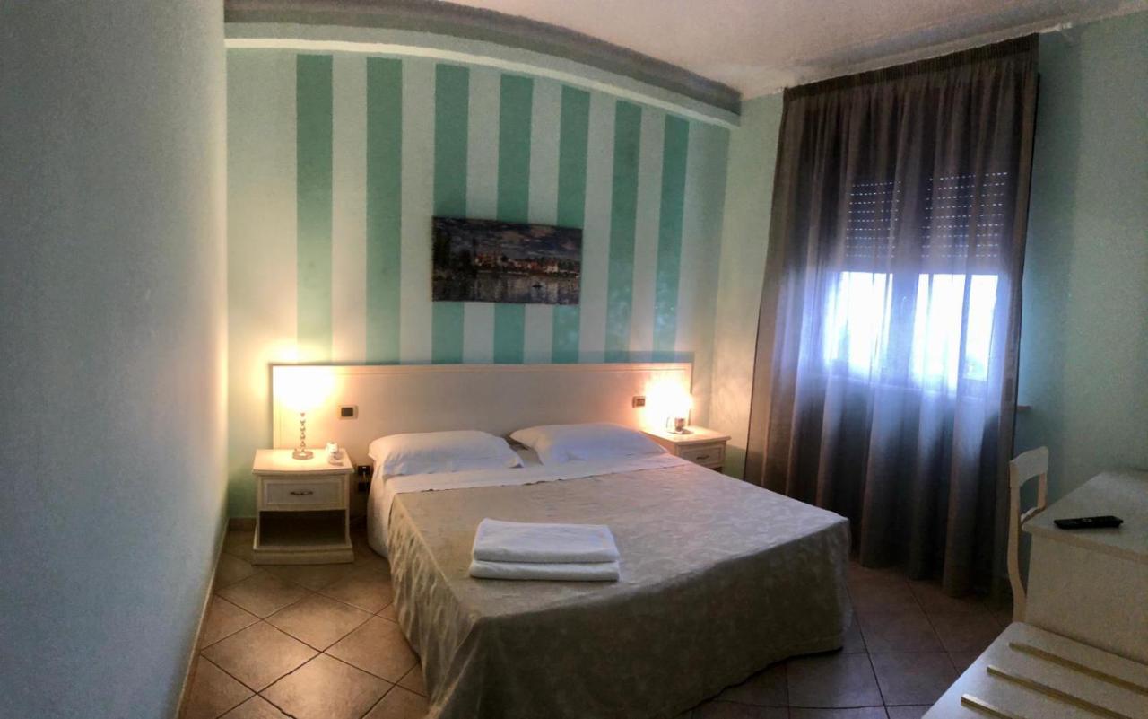 Pensione Degli Ulivi Porto SantʼElpidio Εξωτερικό φωτογραφία