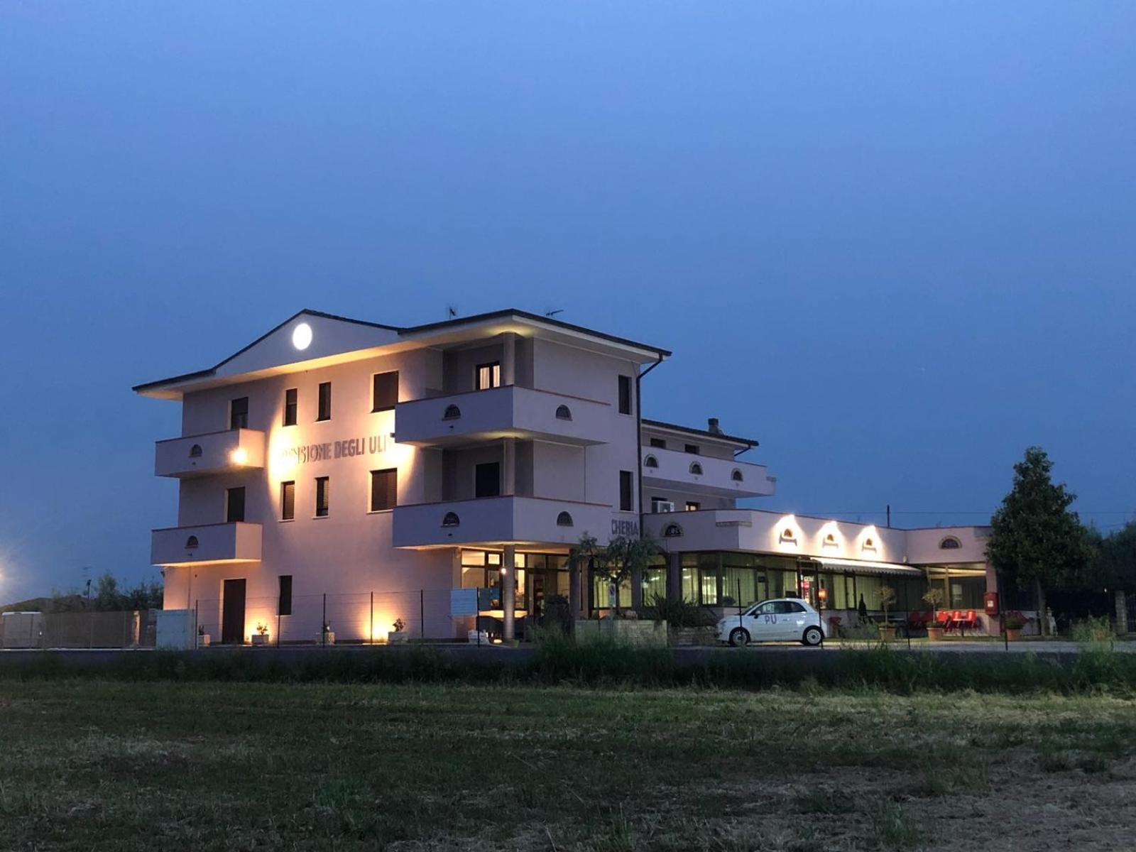 Pensione Degli Ulivi Porto SantʼElpidio Εξωτερικό φωτογραφία